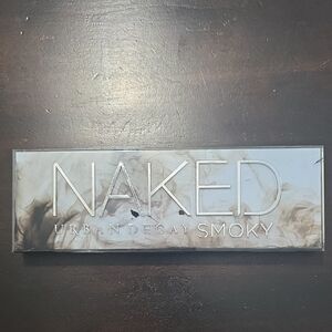 Urban Decay Naked Smoky Palette
